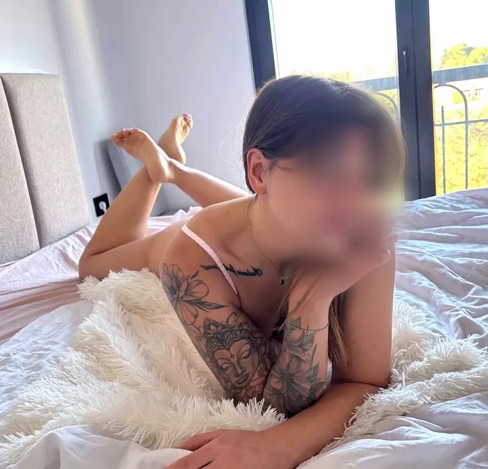 Charlotte, 34