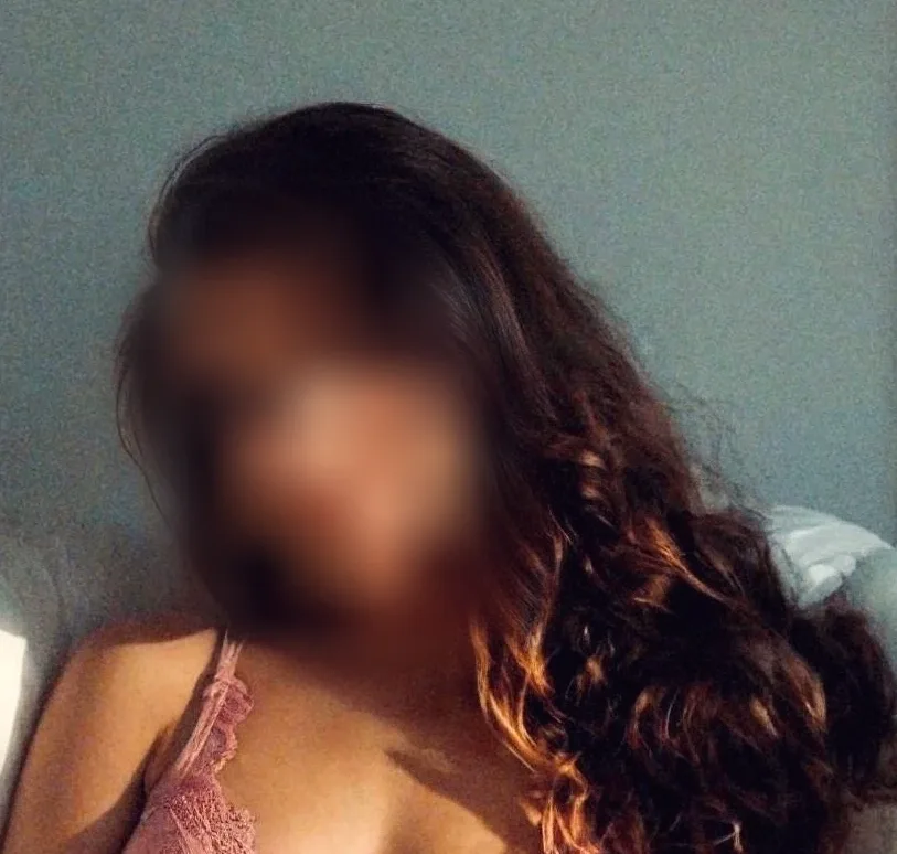 Eleri, 25