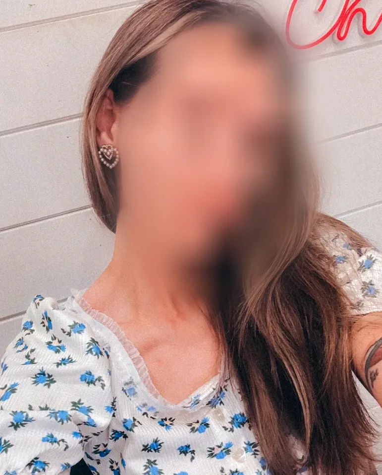 Salma, 25