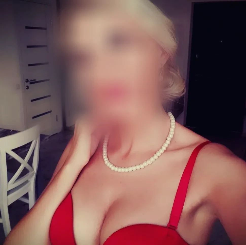 Sunita, 36